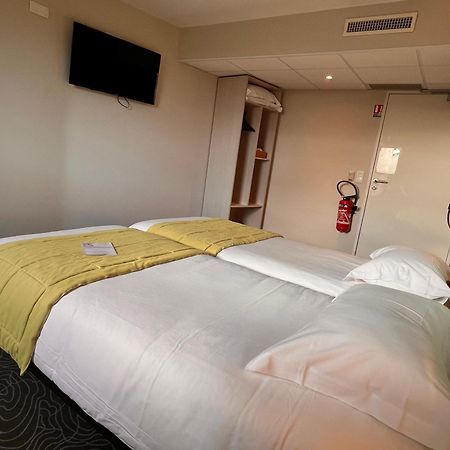 Brit Hotel Saint-Meen-Le-Grand En Broceliande ภายนอก รูปภาพ