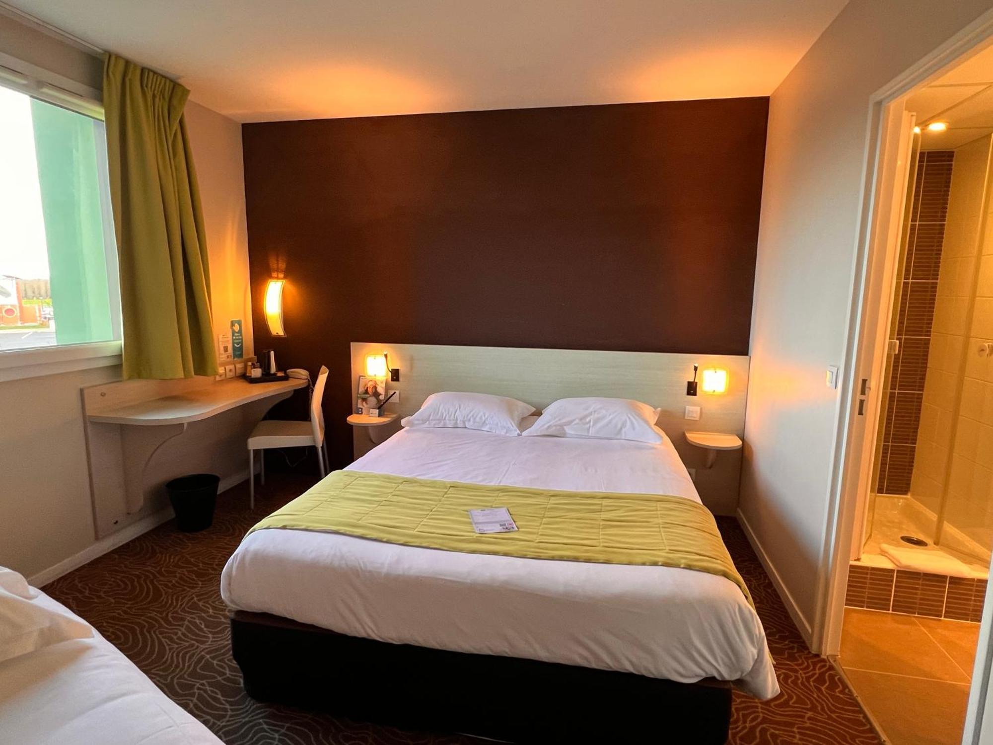 Brit Hotel Saint-Meen-Le-Grand En Broceliande ภายนอก รูปภาพ